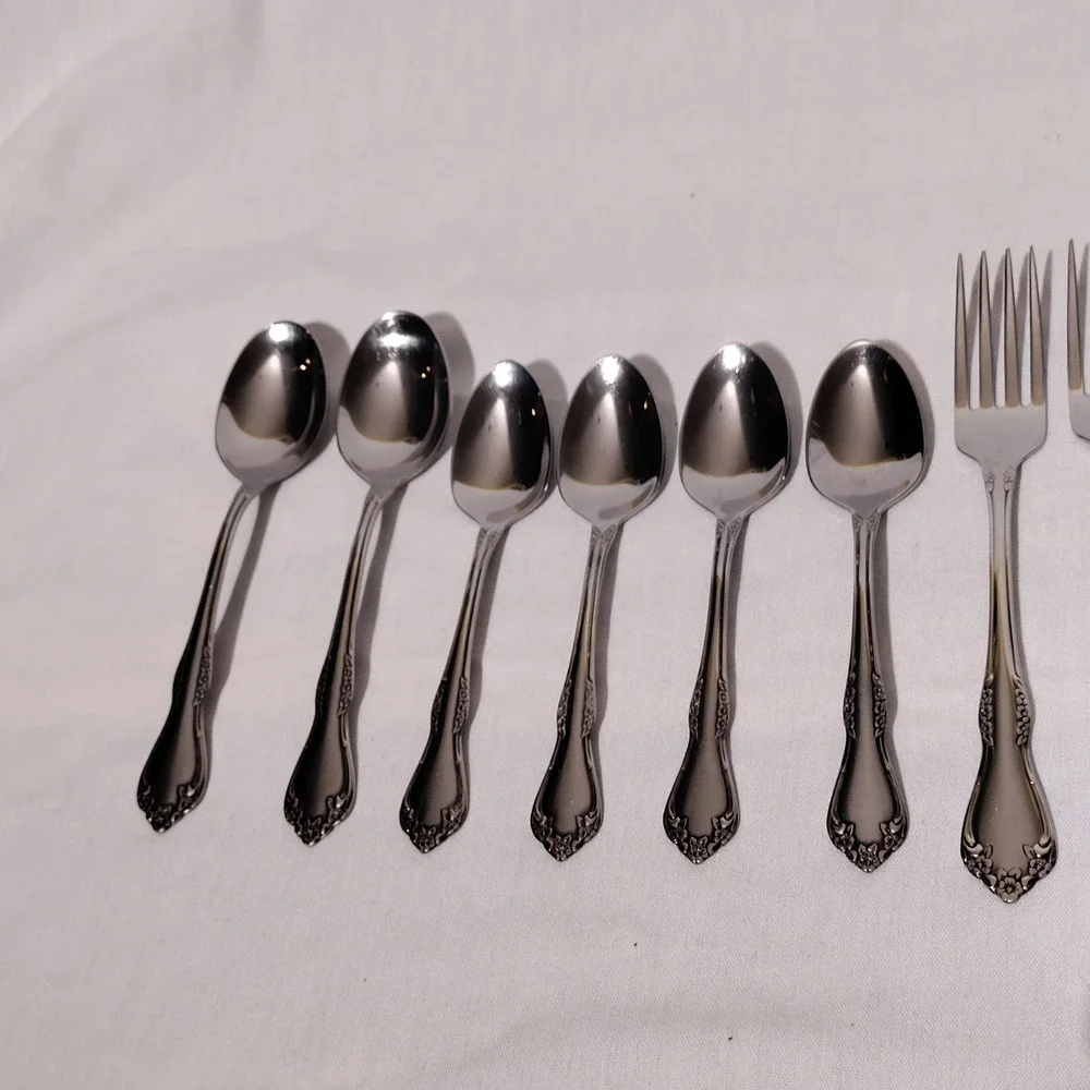 Wm A Rogers Oneida Mansfield Amadeus Stainless Flatware Set 15pc Ornate